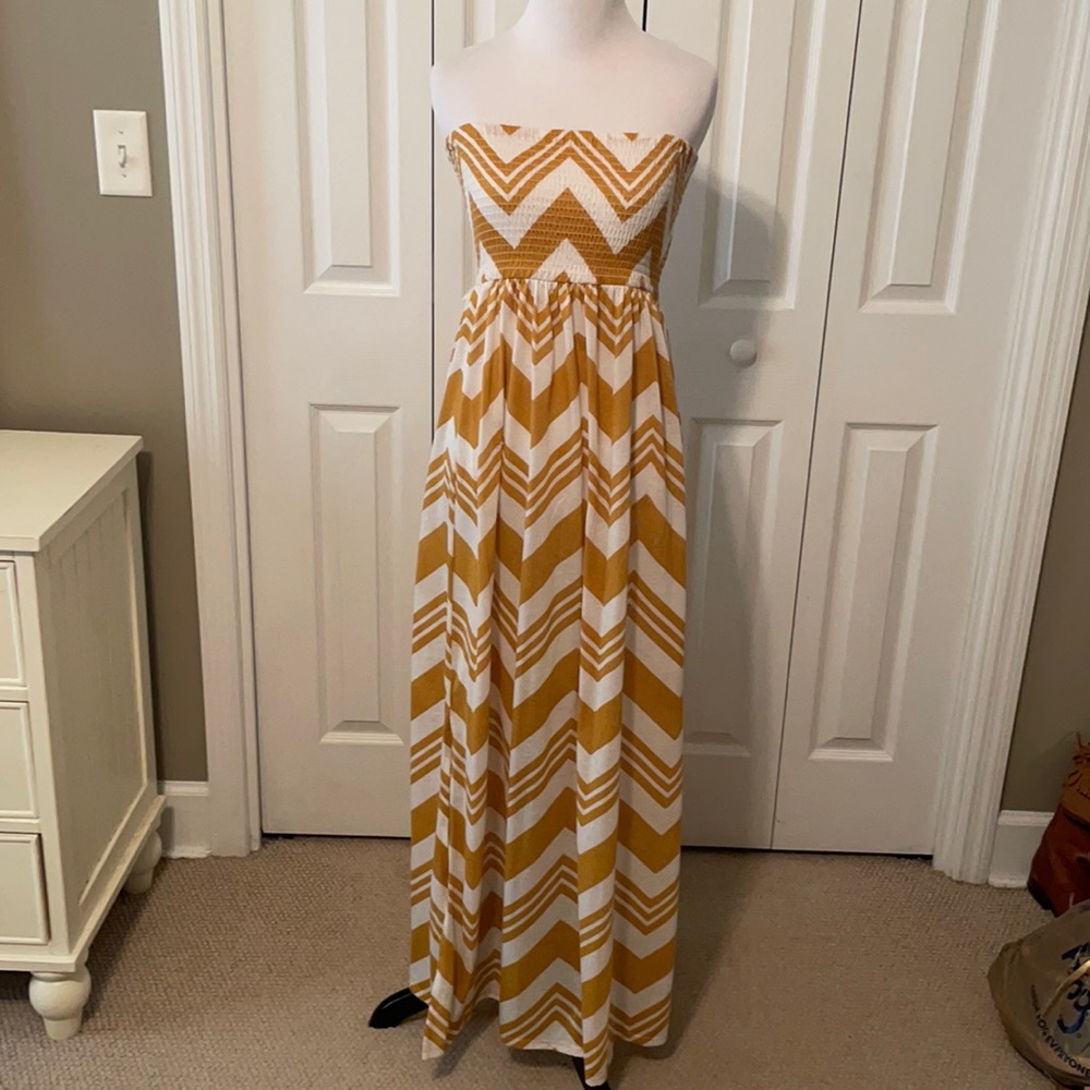 Gold and white chevron print maxi dress. Like new.